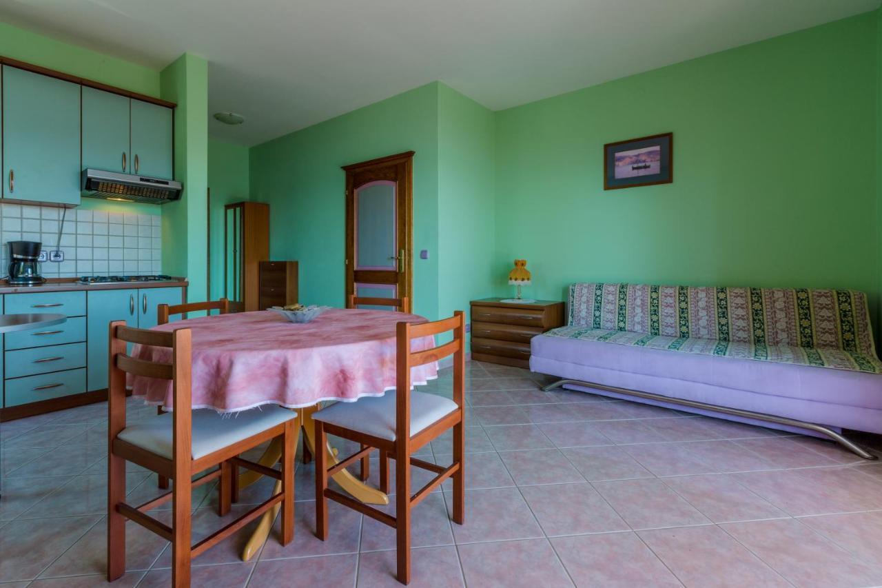 Apartmani Rino Dramalj Ngoại thất bức ảnh