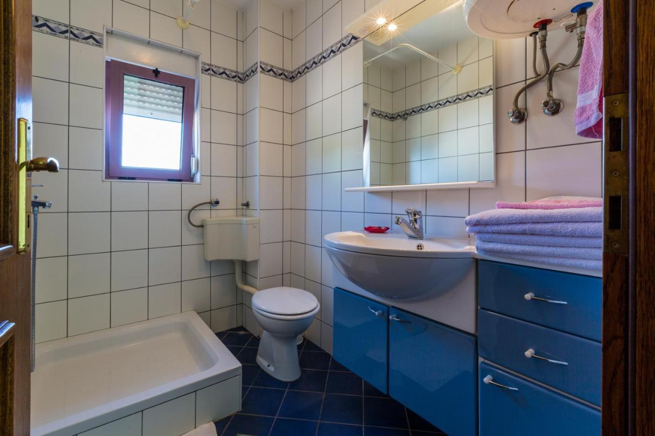 Apartmani Rino Dramalj Ngoại thất bức ảnh