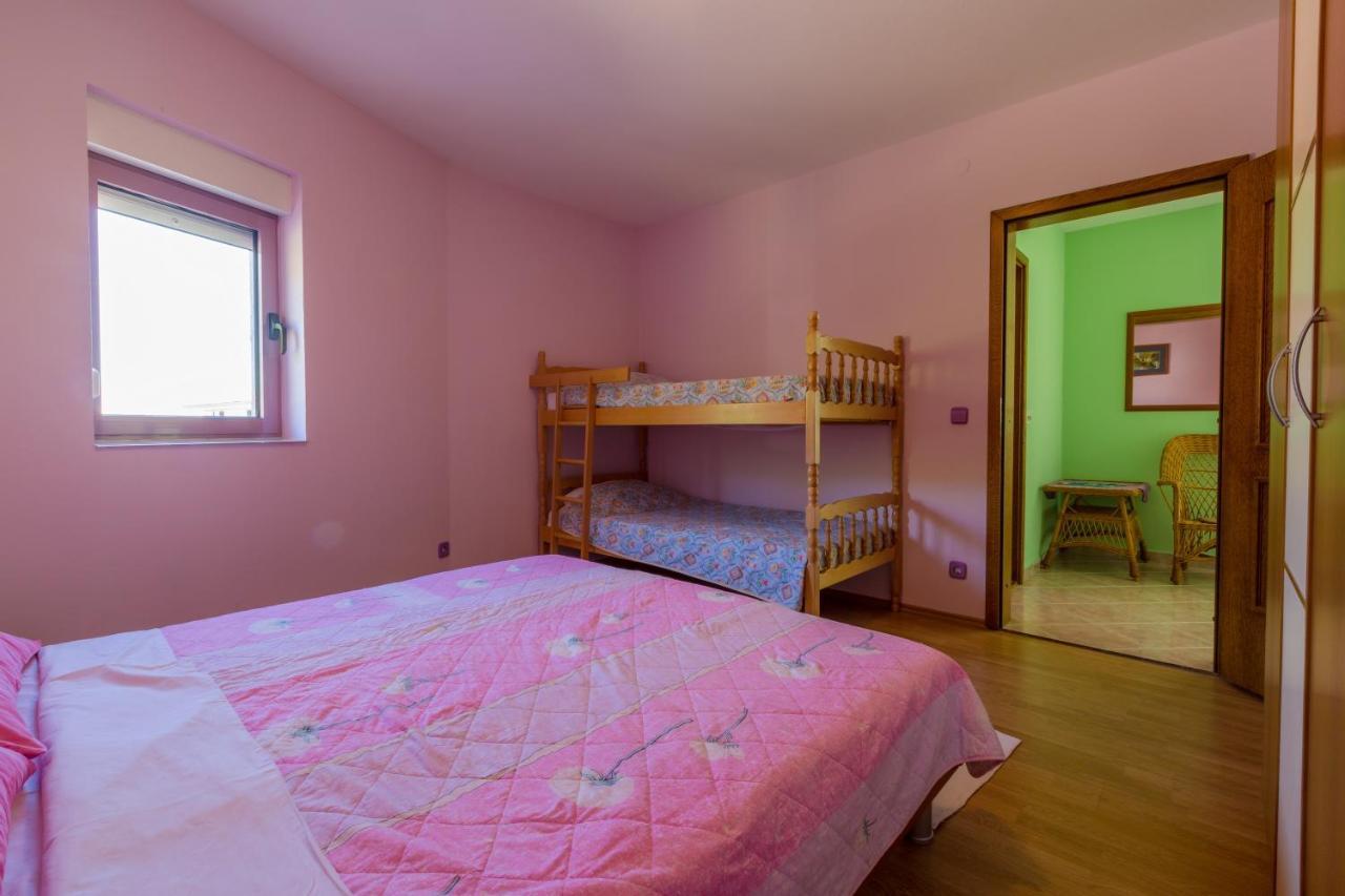 Apartmani Rino Dramalj Ngoại thất bức ảnh